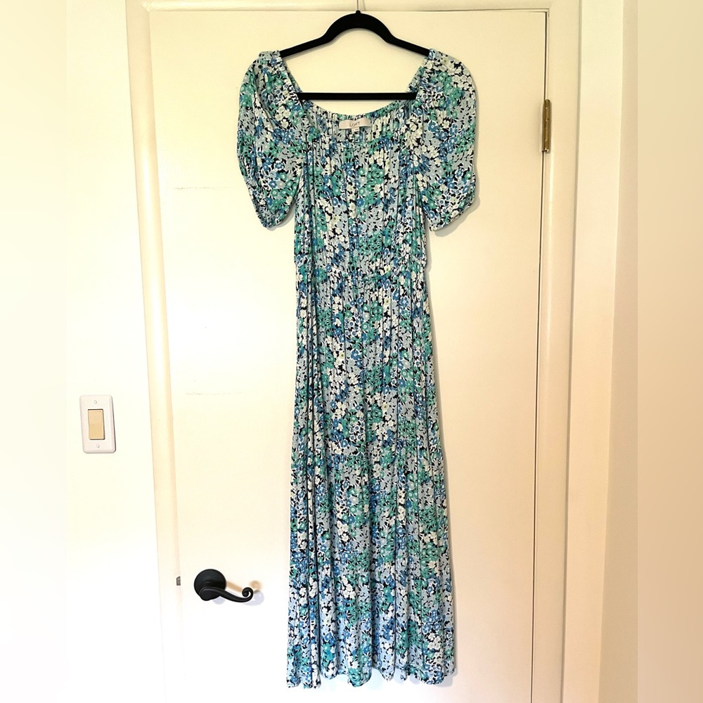 LOFT Ditsy Floral Puff Sleeve Tiered Maxi Dress